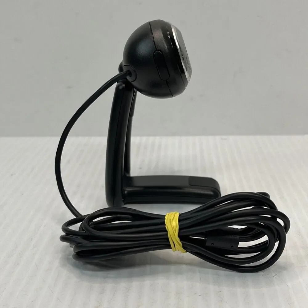 Logitech QuickCam Pro 9000 HD USB Webcam V-UBM46 Carl Zeiss 2MP Autofocus Lens